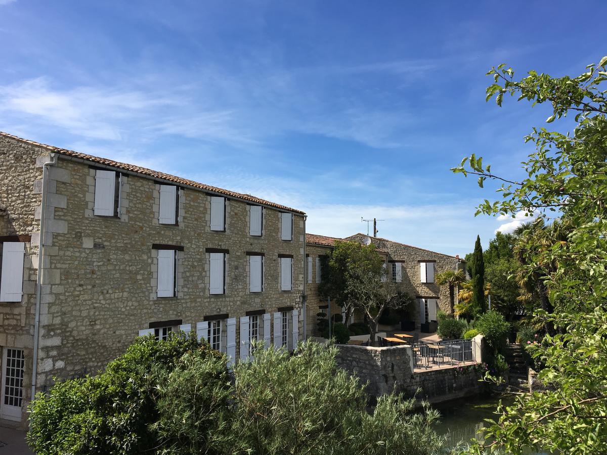 Logis Hotel Le Moulin De Chalons Le Gua  Экстерьер фото
